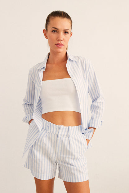 Women's white and blue striped organic cotton shirt